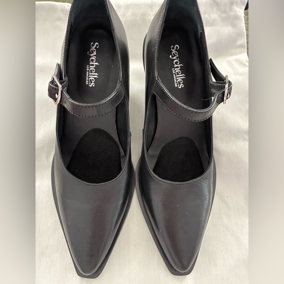 Seychelles Black Wedge Shoes - Picture 6 of 9